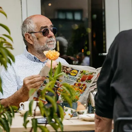 ホテル Janssen 3*