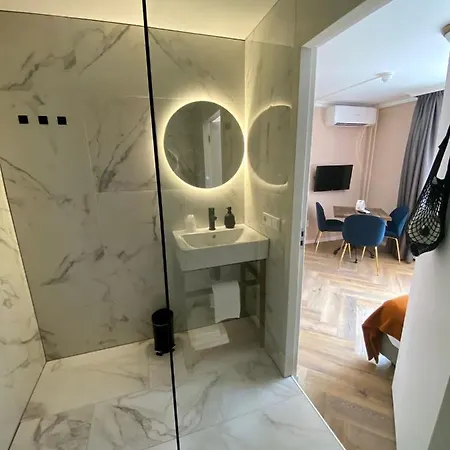 Janssen 호텔 팔켄뷔르흐안더횔