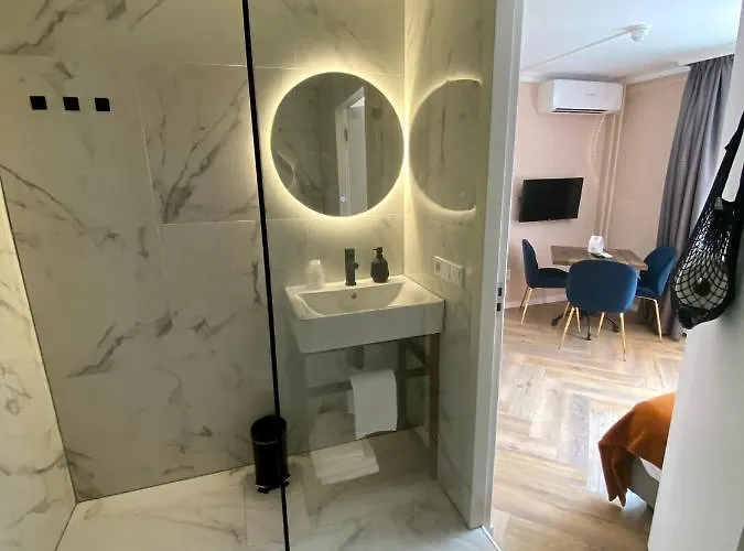 Janssen Отель Валкенбург